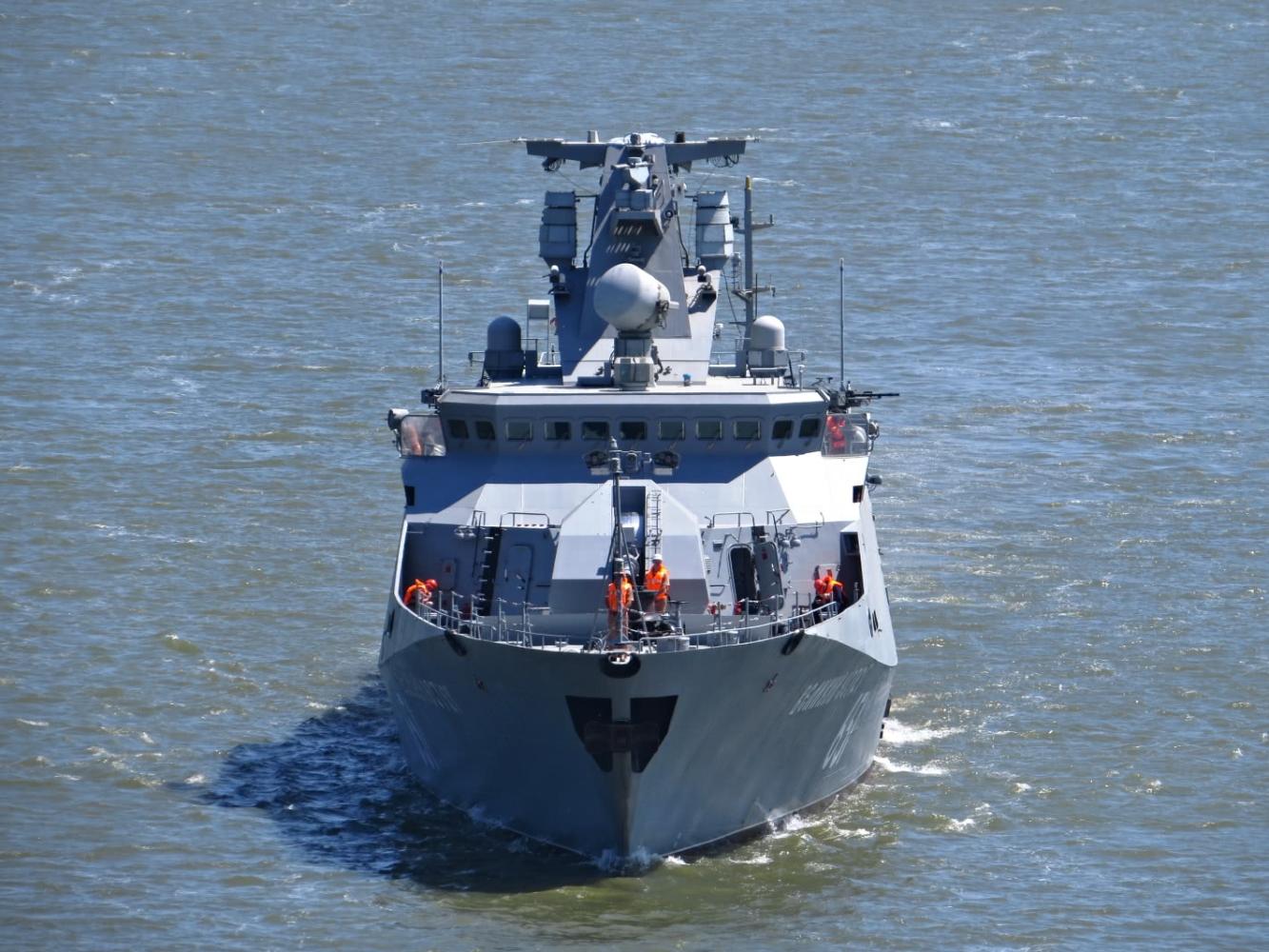 缺水面大舰缺到这程度——居然从里海舰队调舰增援