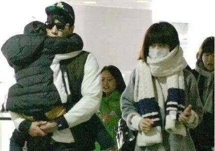 张亮老婆近照曝光，模特出身，天天完美遗传爸爸妈妈的好基因