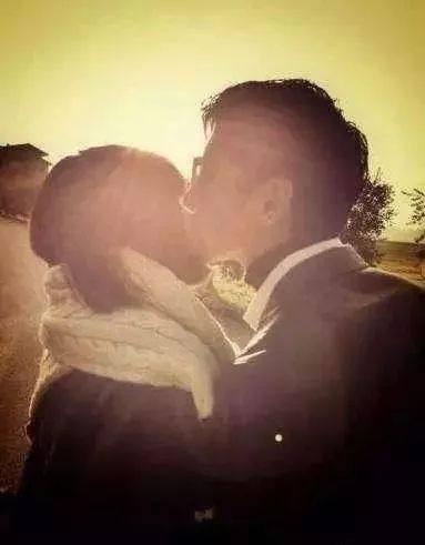 张亮老婆近照曝光，模特出身，天天完美遗传爸爸妈妈的好基因