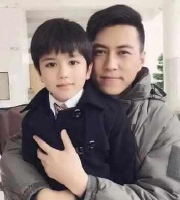 勒东的婚纱照_勒东(2)