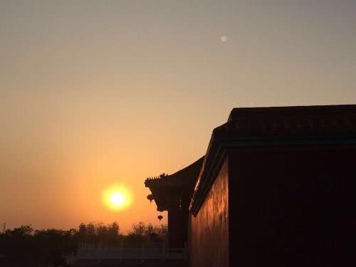 读睡精选古诗词 长恨人间春望尽,不知玉史落谁