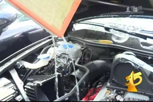 大众发动机进水、香精兑山寨核桃露……这些假冒伪劣被曝光！