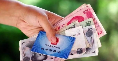 退休人员,工龄42年,养老金重新核定,每月补发多