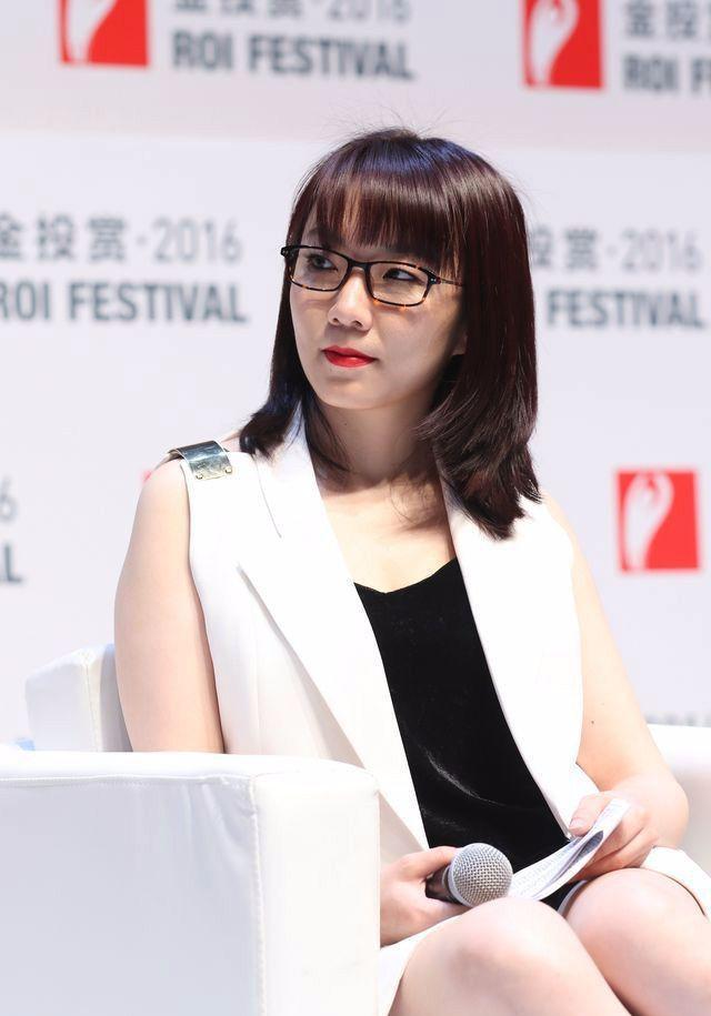 有了王晓晨在场 马薇薇与张瑶回到了整容前!