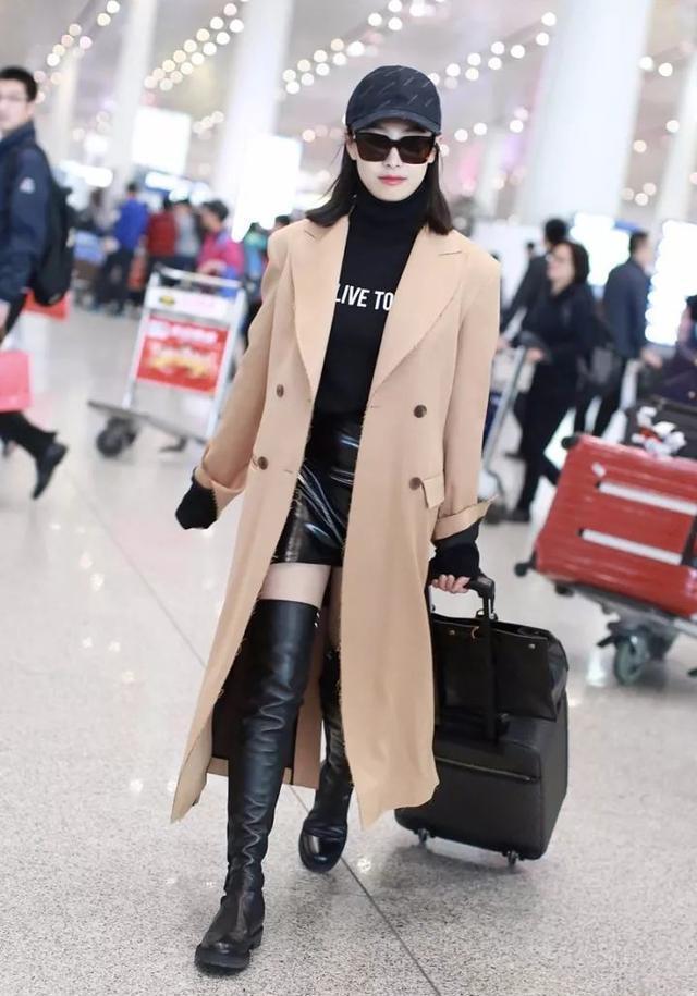 秋冬这两款靴子, 搭配牛仔半裙不要太好看!