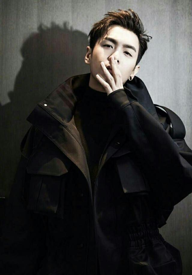 五官平凡整体惊艳的男星,刘昊然小白充满少年