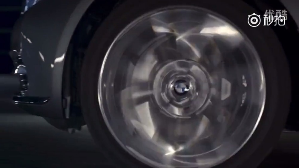 汽车营销 【全新宝马7系】将纯粹的驾驶乐趣和舒适的乘坐享受完美地融于一身...