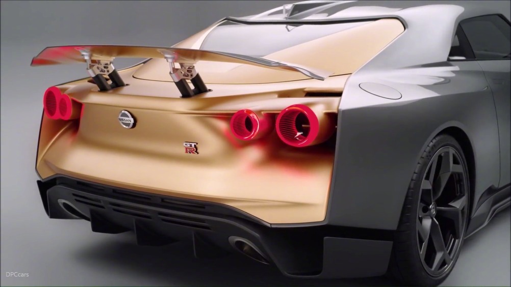 由日产和Italidesign汽车设计公司联合推出的50周年纪念版GT-...