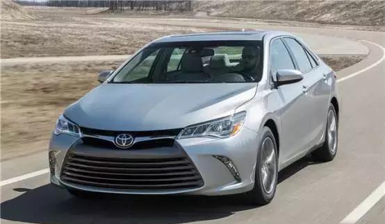 不都是同一台车嘛, 为啥换个名字价格成倍的涨?