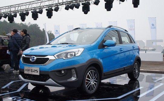 昌哥Q25很厚道! 5万就可买到奔驰一般豪华内饰国产SUV