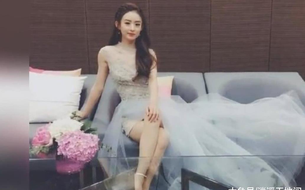 赵丽颖坐姿a坐姿,杨幂坐姿坐姿,可是迪丽热巴的性感却一言难尽v坐姿性感女郎av图片