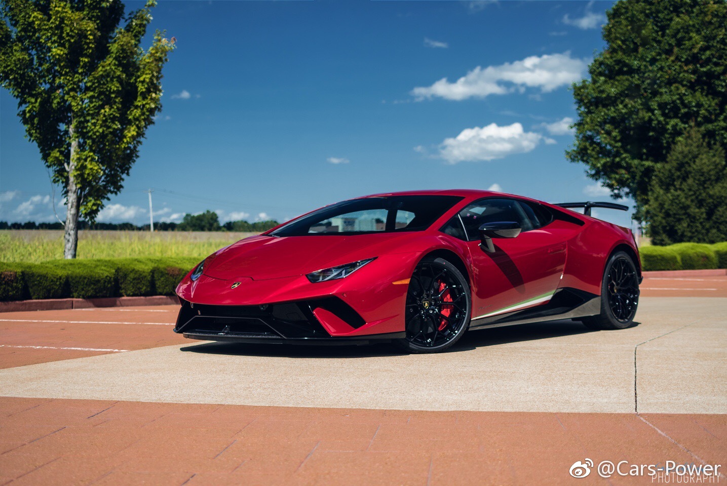 红色小蛮牛-兰博基尼 huracan performante