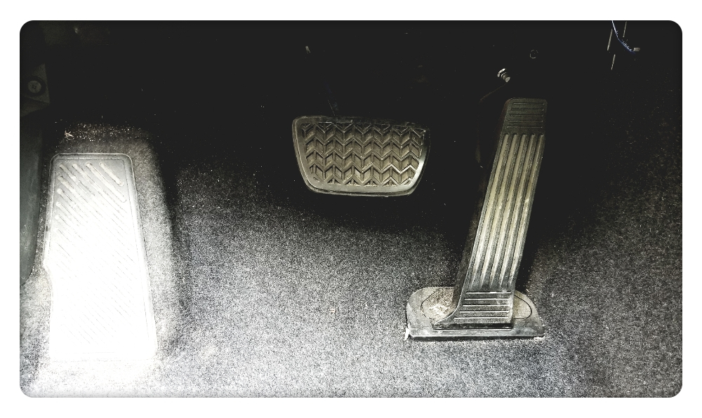 丰田式“运动”试驾八代凯美瑞