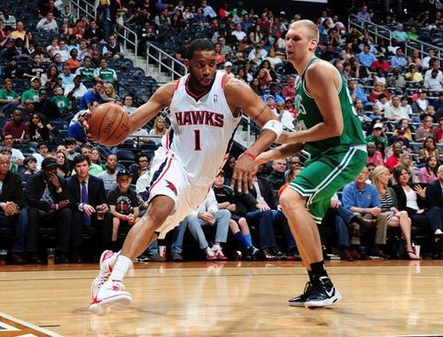 NBA十大年薪跌幅最大球星，艾弗森麦迪令人唏嘘，诺天王令人起敬