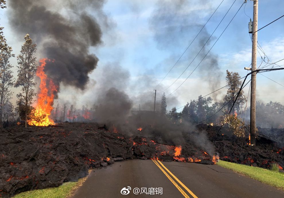 2018年5月,夏威夷岛基拉韦厄火山爆发喷出的