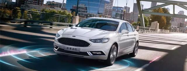 为什么说新蒙迪欧安全系数高？看完你就明白了