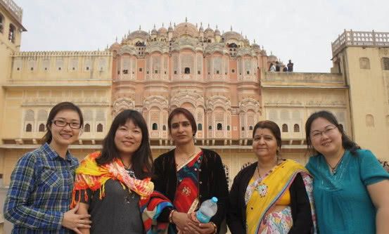 印度游客评价中国高铁:载客量少,普及率低?网