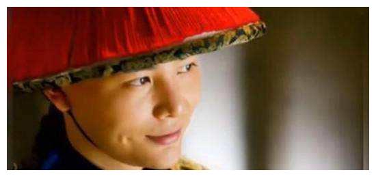 假太监混进宫里,睡宫女睡嫔妃还杀死皇帝,最终