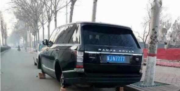 豪车停农村一晚、第二天车主抓狂