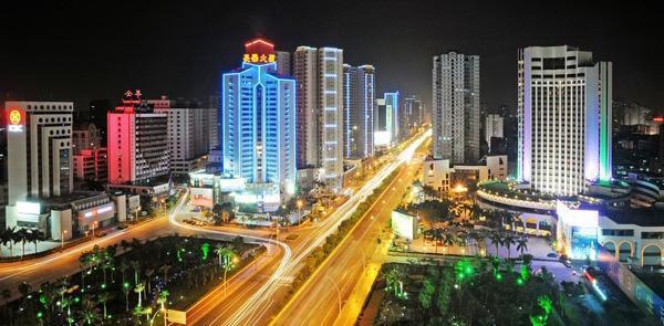 粤港湾经济总量2017_港湾(3)