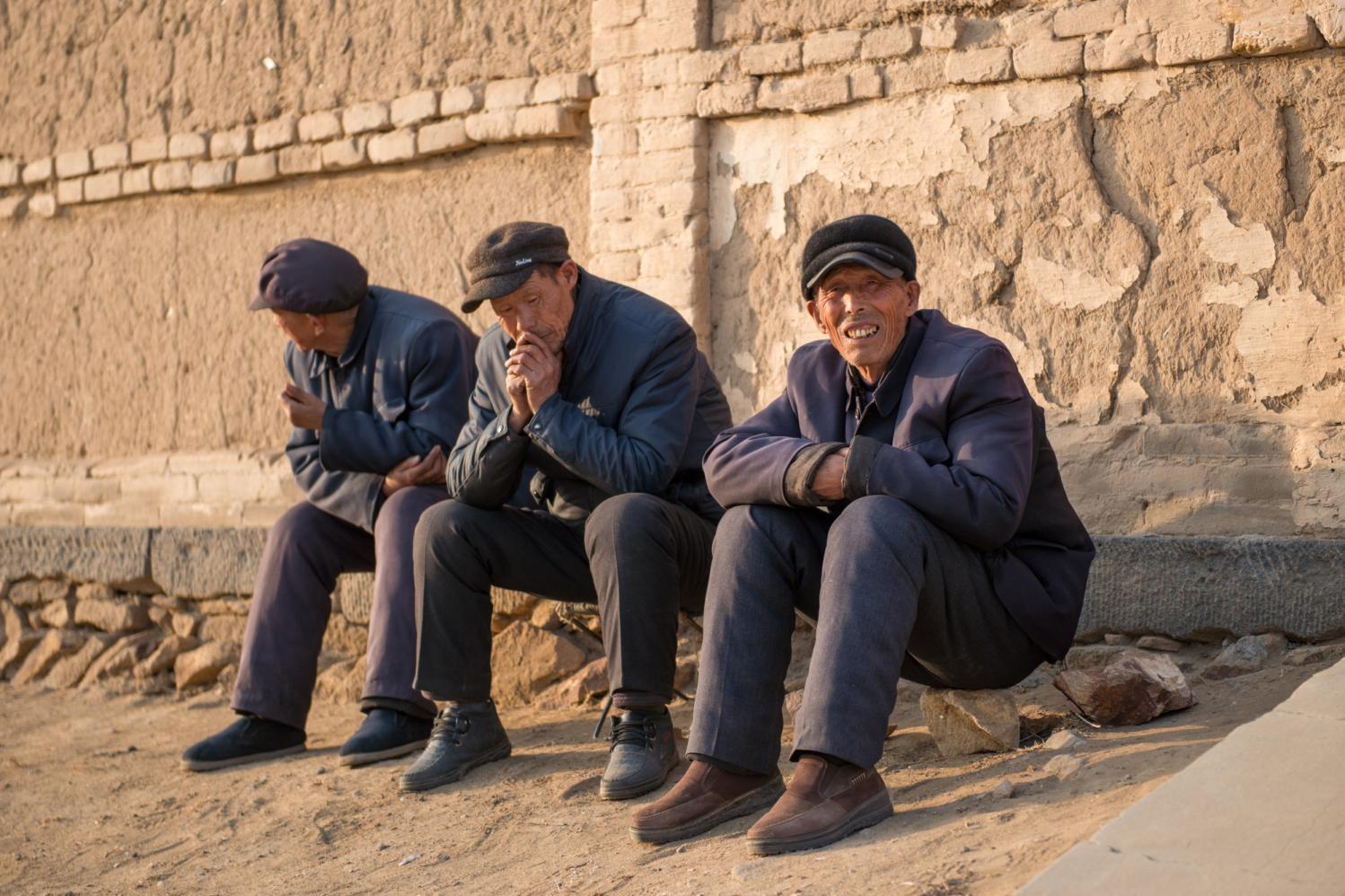 破败的北方乡村:三分之二房子没有人住,老人们