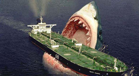 《巨齿鲨》电影最大的bug,看电影认真你就输了