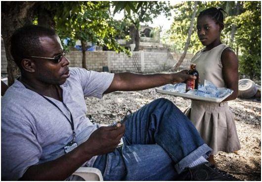非洲奴隶的生活有多悲惨?相比之下我们很幸福!看完泪奔