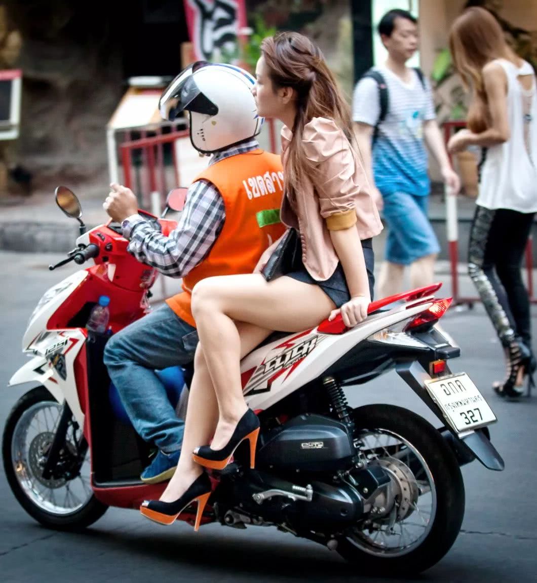 泰国之旅第7集：仅需266元就能爽一天，这里真是摩托车的天堂！_凤凰网汽车_凤凰网