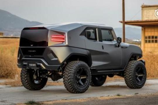 407防弹装甲+越野，37寸轮胎，V8发动机，售价17.8万