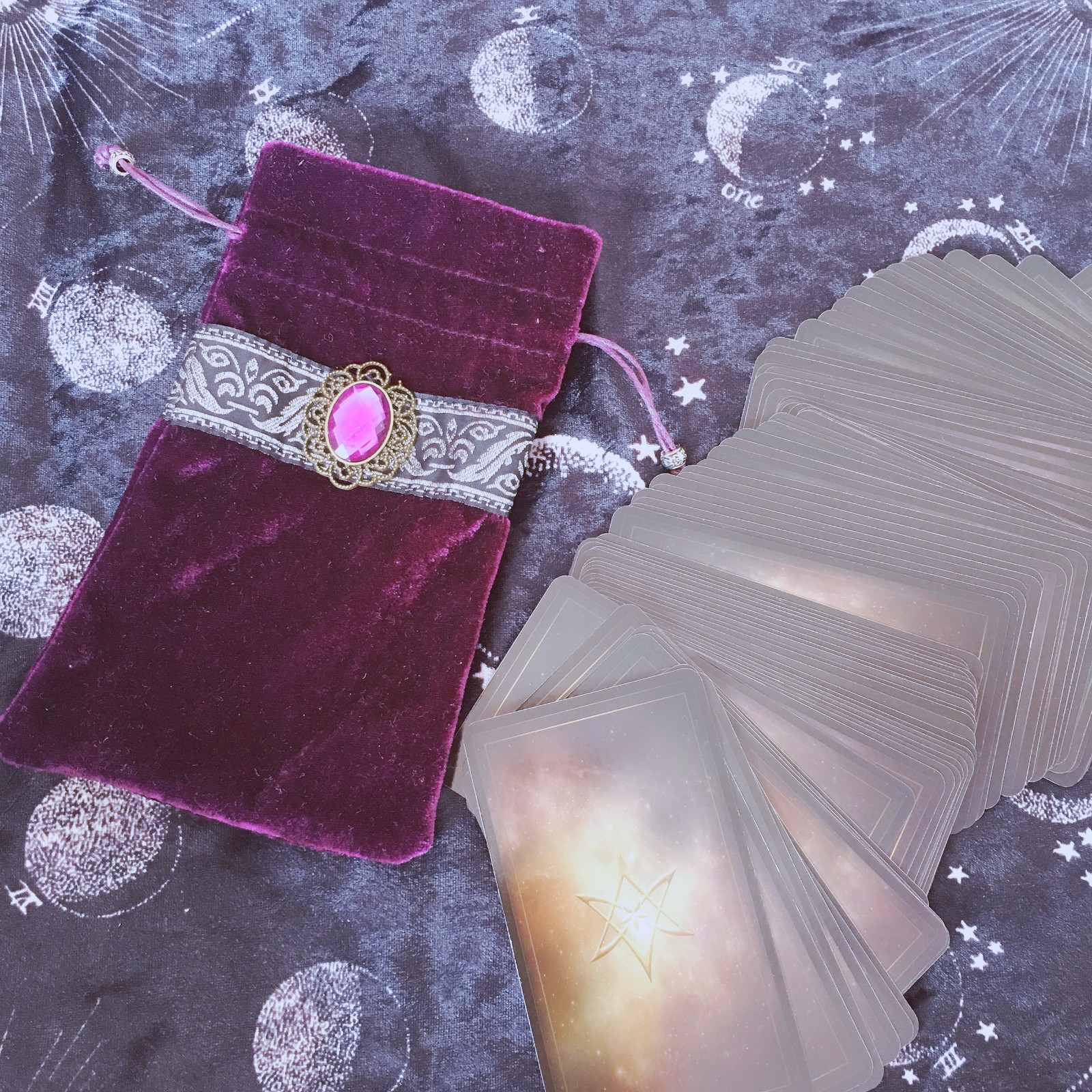 塔罗牌占卜恋情准吗?在爱情中塔罗牌占卜前任