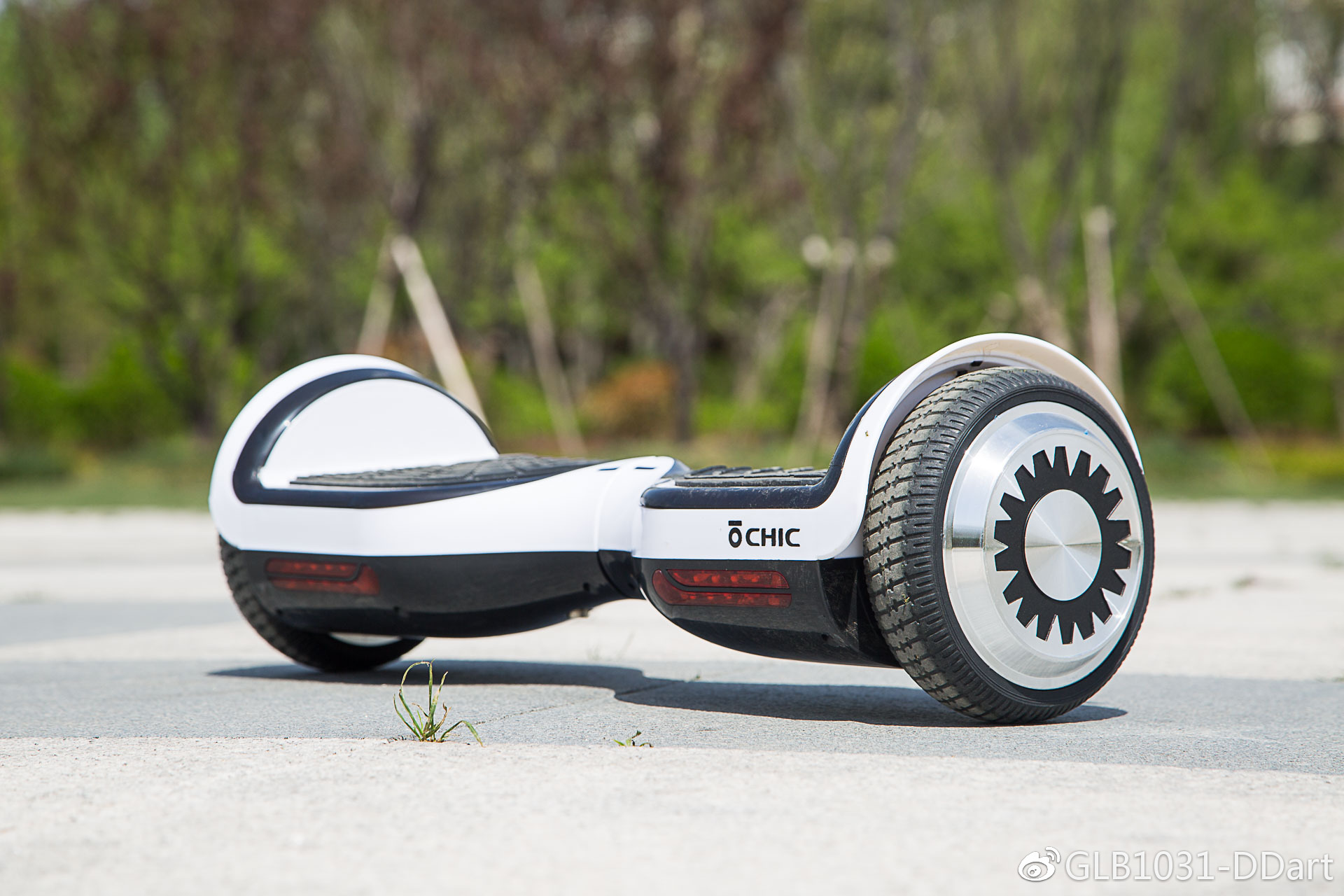 9重安全保护骑客CHIC小奔智能电动两轮平衡车-新浪汽车