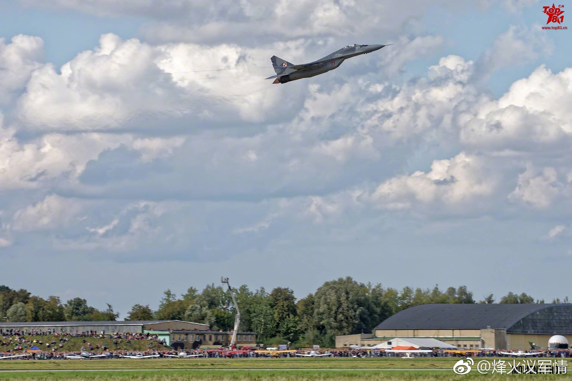 这是2018年5月24日至25日,波兰空军的米格-29和F-16战斗机