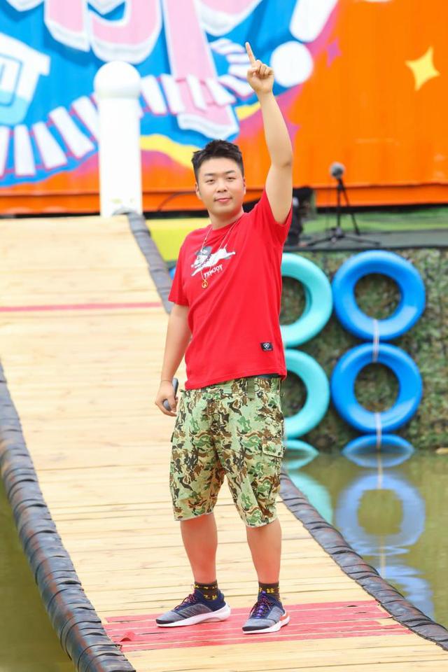 集齐湖南台新老主持笑翻全场,今夏最解压的节