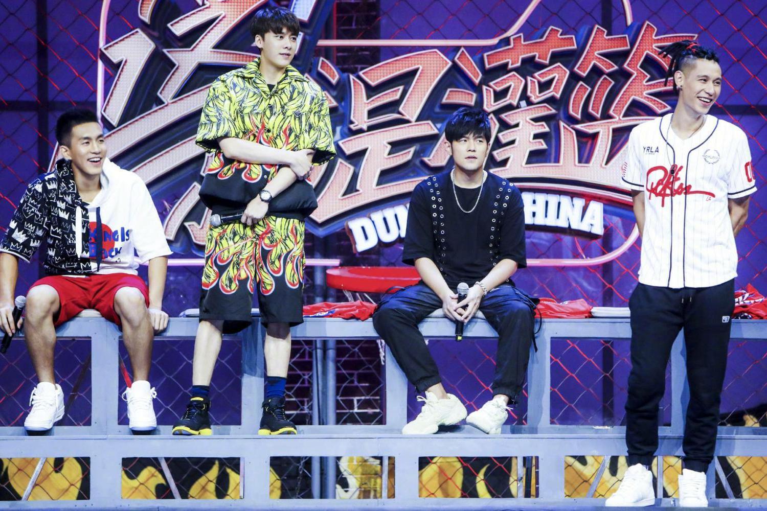 《这就是灌篮》海报, 谁注意到了周杰伦这个动作, 是故意的?