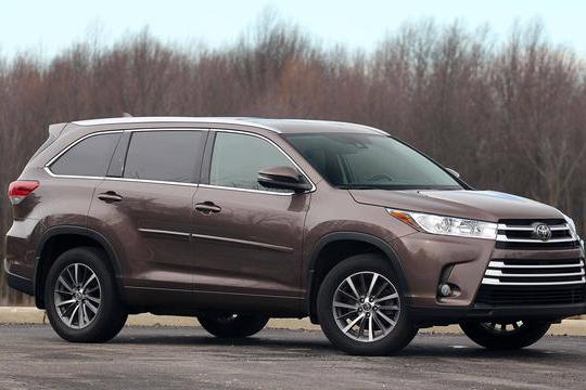 汉兰达最大软肋找到了，国内大部分车这个功能都比它强