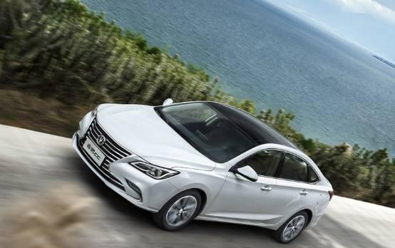 最美国产车长安造，雷克萨斯大脸吉利博瑞靠边站，卖9万必成爆款