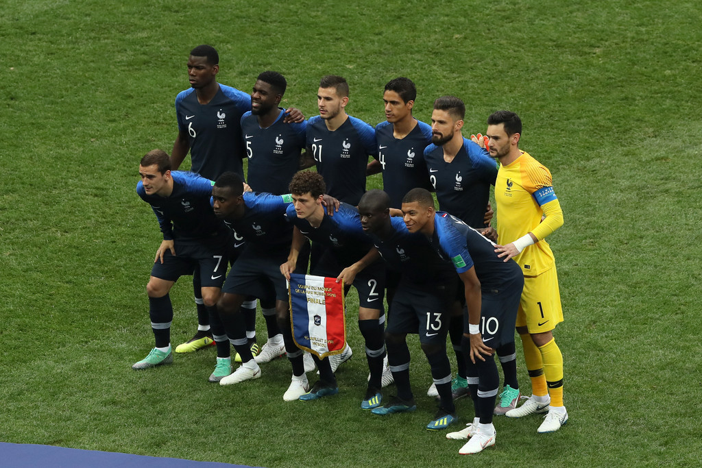2018俄罗斯世界杯决赛:法国4-2克罗地亚,瓦拉内首发出场