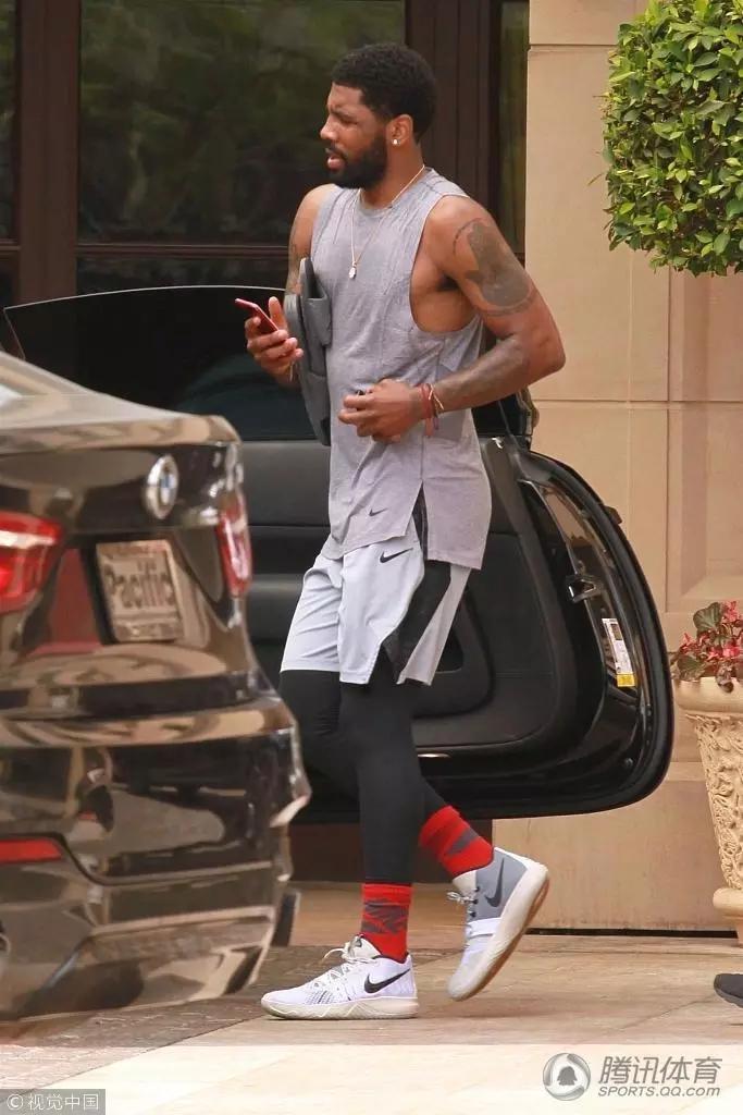 欧文NBA直播高光时刻解析技术与战术的完美融合