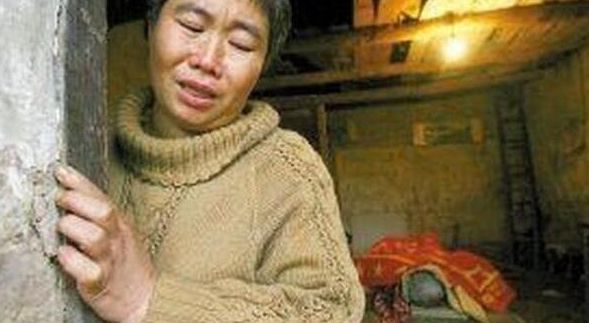世界未解之谜之重庆红衣男孩,恐怖片爱好者福利,胆小