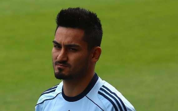 用一个词来形容这些足坛巨星!他们的外号是最