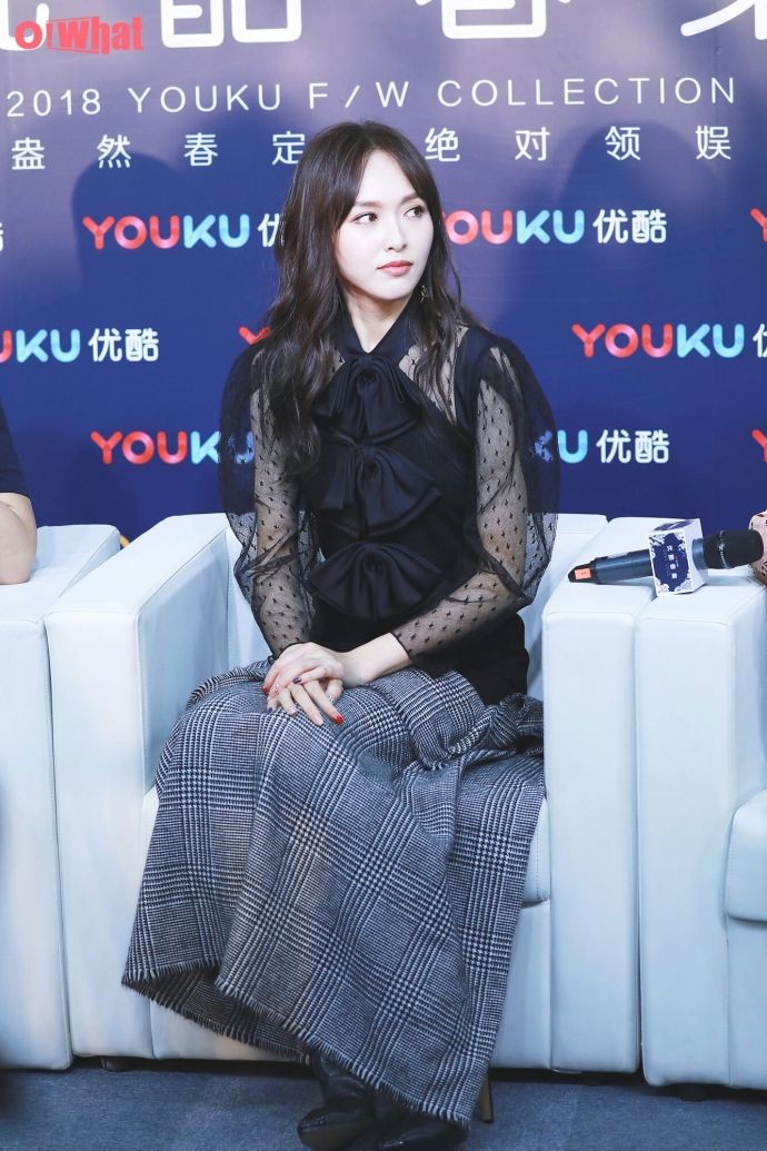 唐嫣参加优酷春集活动出席《归去来》发布会,