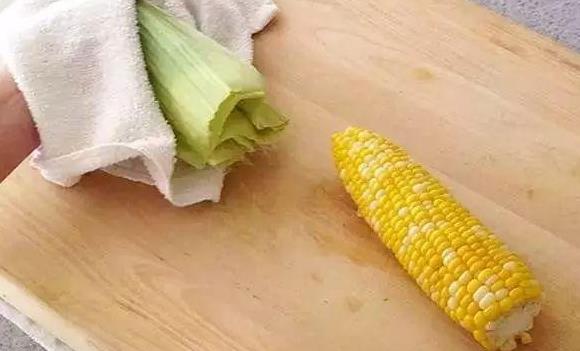 用微波炉做各种小吃,烙饼两分钟就做好|好吃又