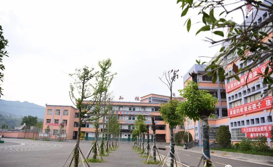 泼机镇人口_精选图片帖 昭通论坛 第26页(3)