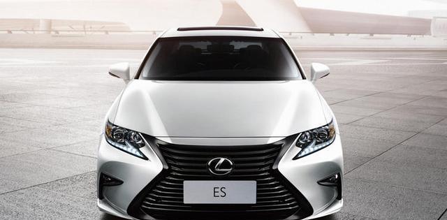 雷克萨斯30周年纪念版上市，浑身散发豪华气息！