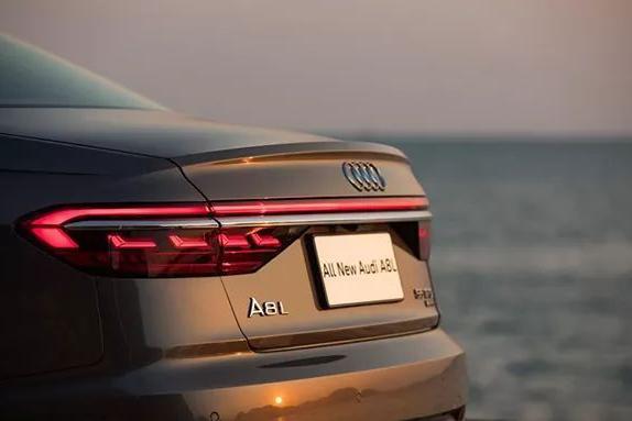 钟观 | 全新奥迪A8L：是迟到，亦是沉淀！