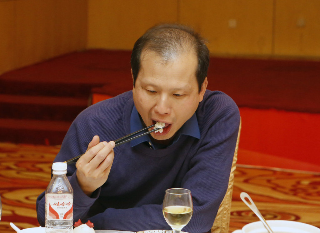 方舟子发3000字长文评袁隆平,网友:难得赞你一