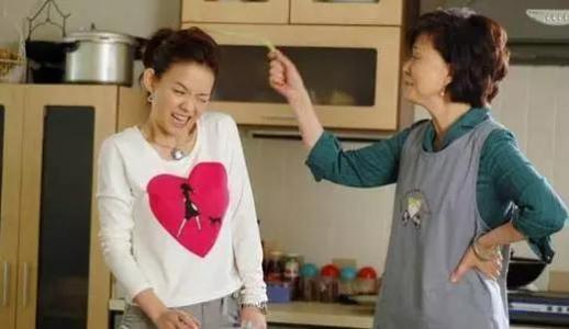 妯娌二胎生双胞胎男孩 我转账5000 看到家族群