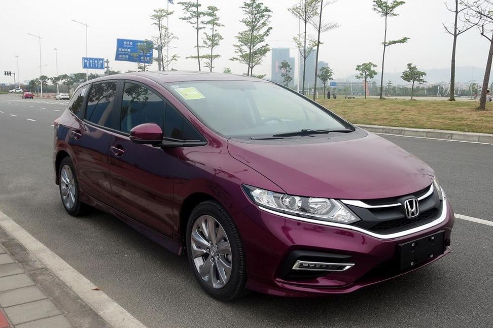 比亚迪宋MAX的对手, 配全景天窗, 售12万!