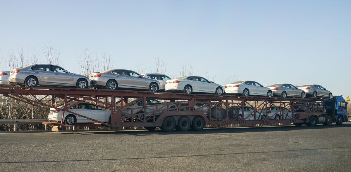 新车在磨合期,上高速跑120有何后果?老司机:瞅