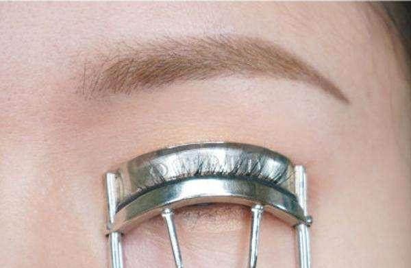 周冬雨的小眼妆画法, 单眼皮、下垂眼的菇凉快